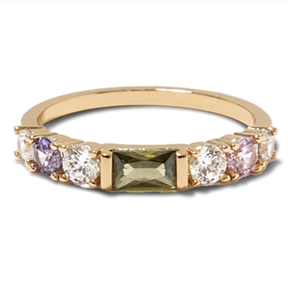 Olive & Piper Jewelry - Olive & Piper Vale Ring Size 7